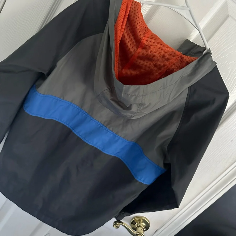 ✨2/$28✨ Old Navy Gray, Orange & Blue Striped Windbreaker Jacket•L